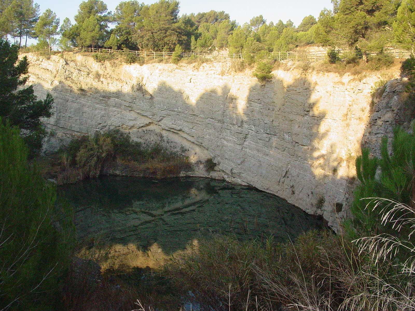 Els Pèlags són antigues pedreres de guix que ja explotaven els romans