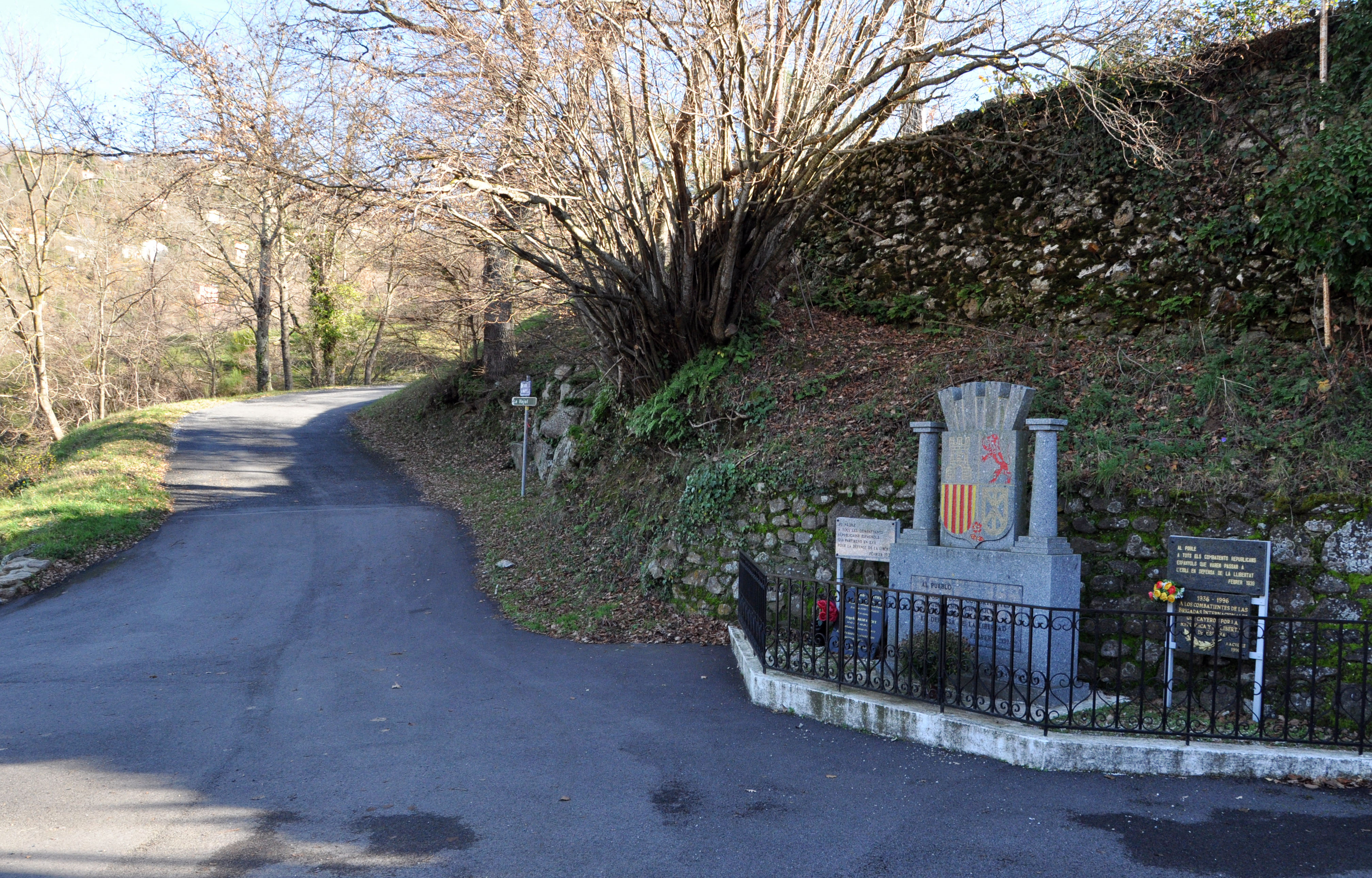 Al poble de les Illes, al Vallespir, es recorda totes les persones que van passar per aquí de camí cap a l’exili.
