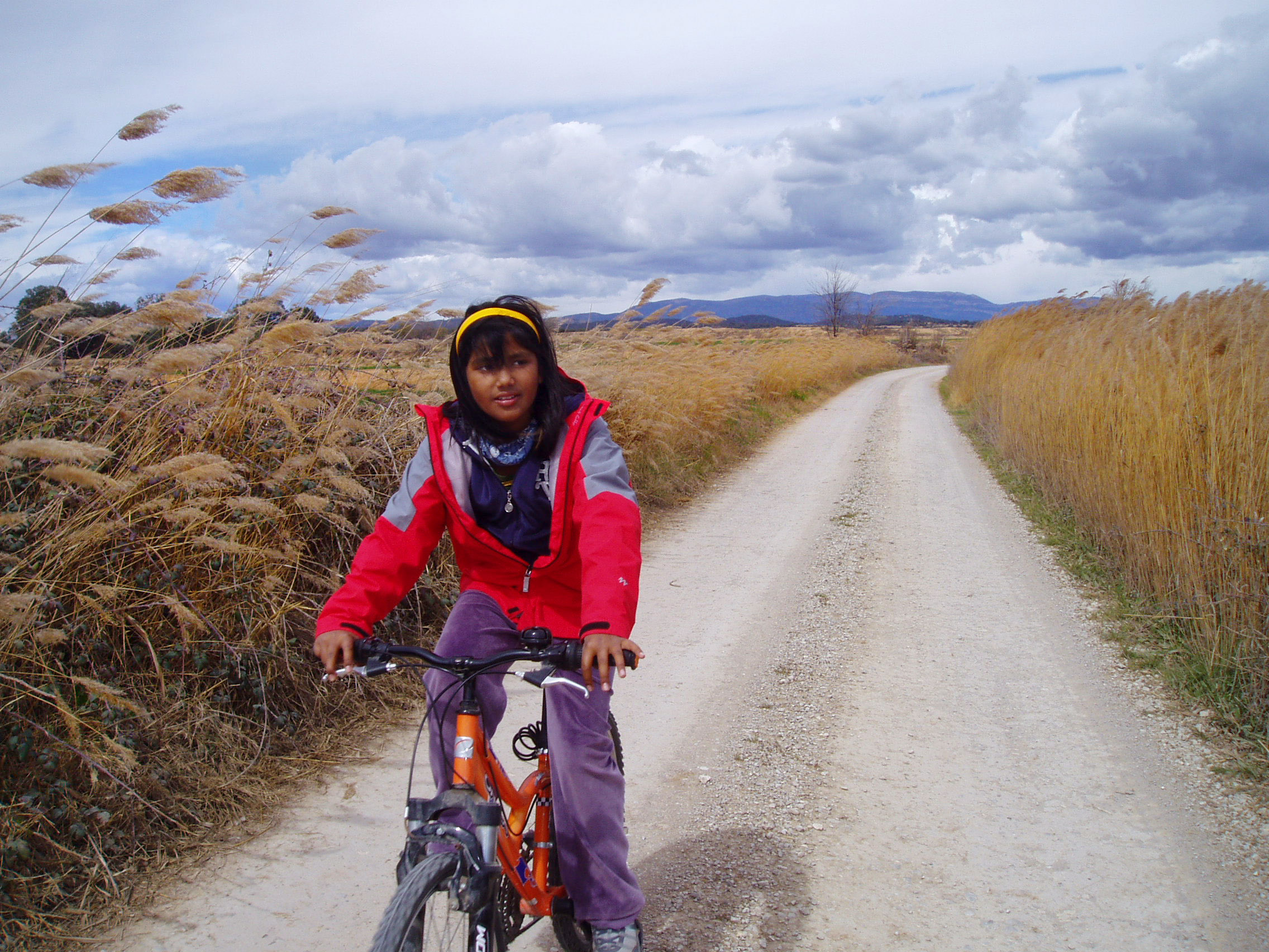 Seguim el canal d’Urgell amb bicicleta