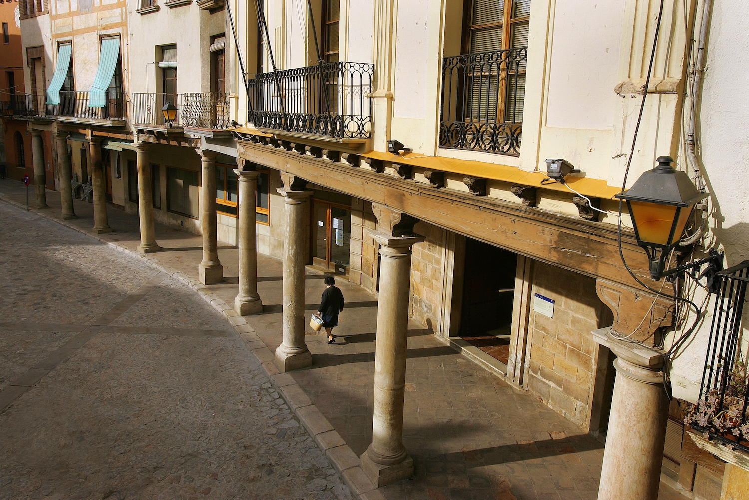 Als carrers emporxats d'Alcover s'hi pot respirar l'esperit dels bandolers