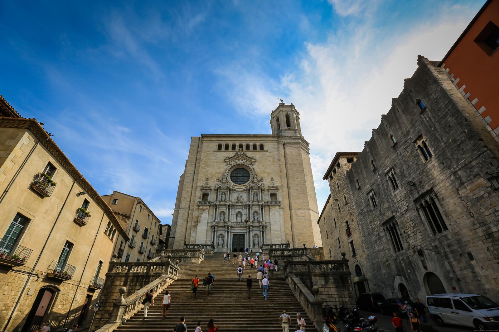 La imponent catedral de Girona La imponent catedral de Girona
