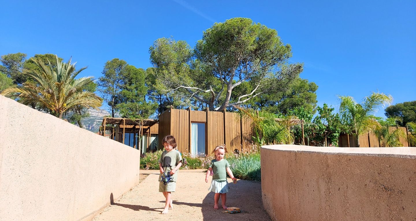 El càmping Yelloh! Village Alfacs té uns bungalous ecosostenibles El càmping Yelloh! Village Alfacs té uns bungalous ecosostenibles
