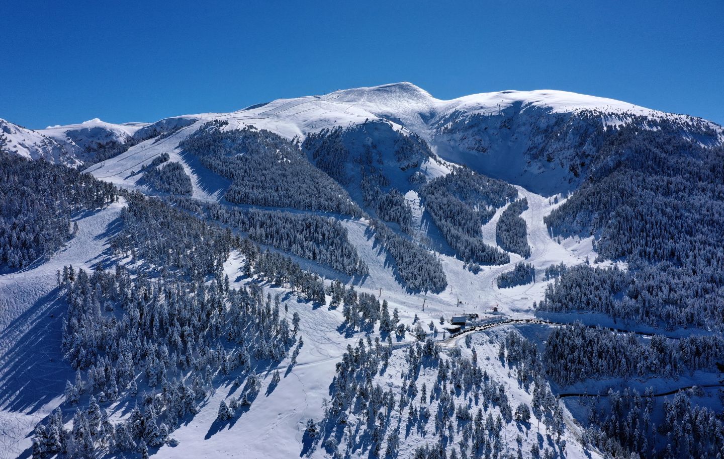 L'estació d'esquí de Masella està situada a la Cerdanya i és una de les valls pirinenques amb més hores de sol a l'any