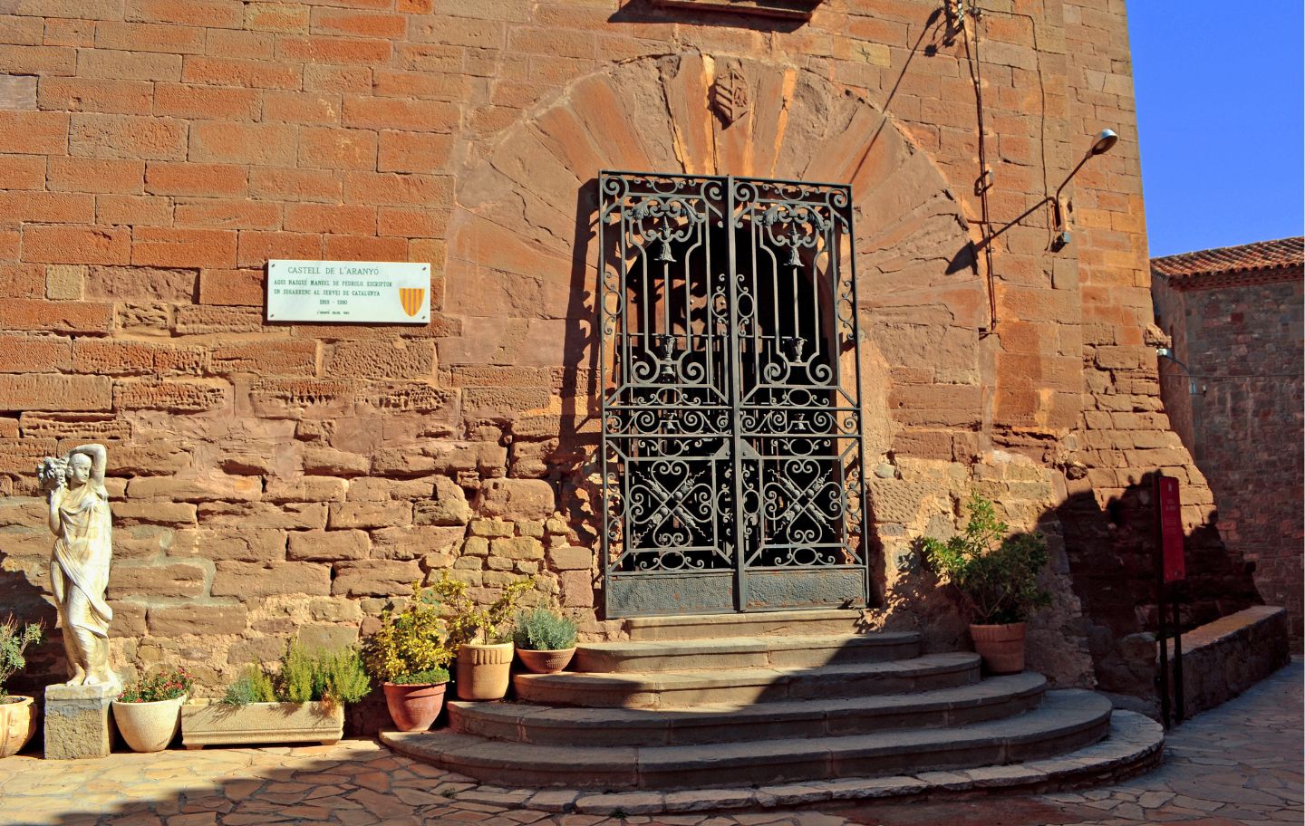 Casa natal de Manuel de Pedrolo a l'Aranyó