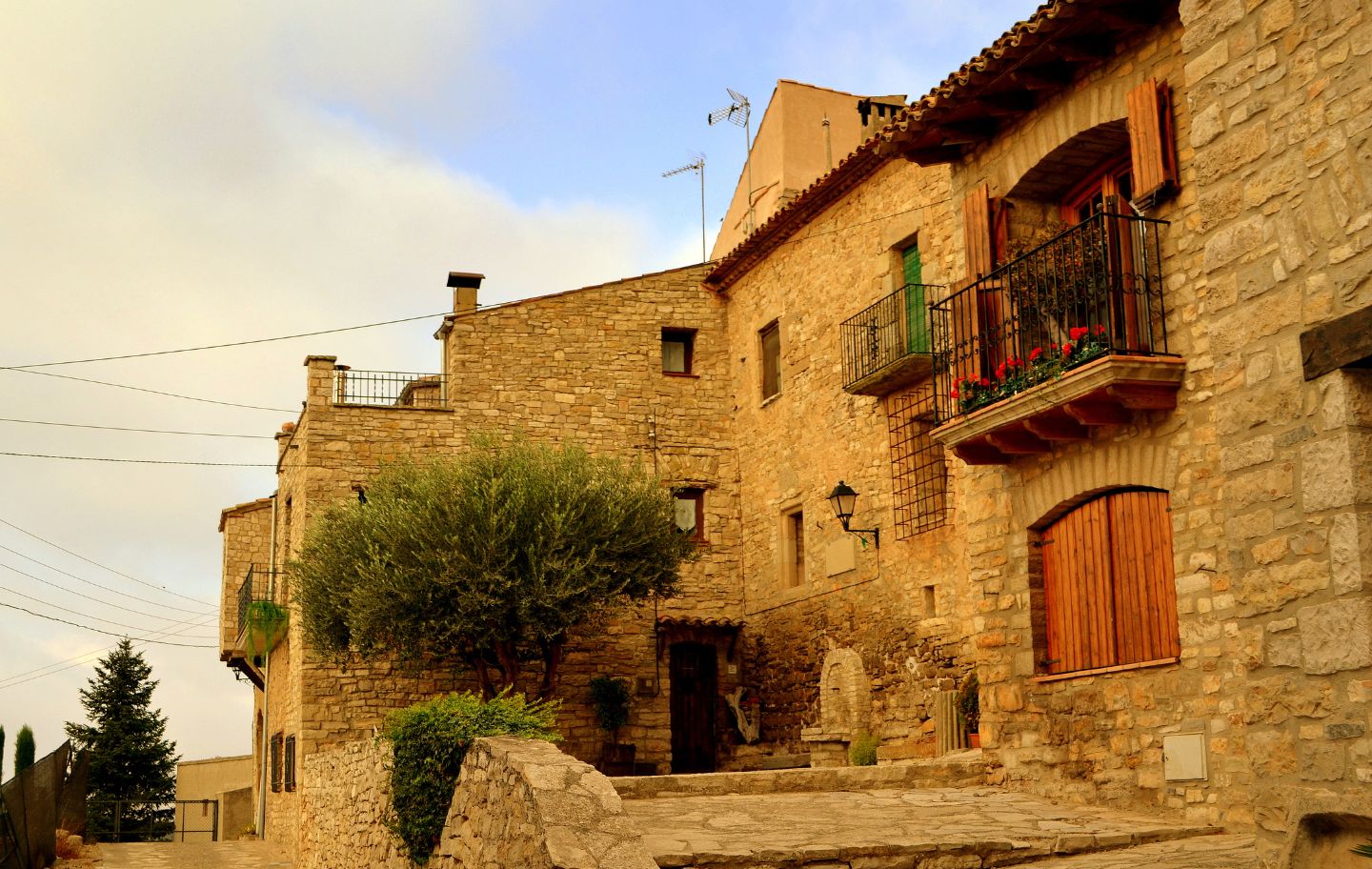 L'Astor és un dels nuclis històrics que conformen el municipi de Pujalt