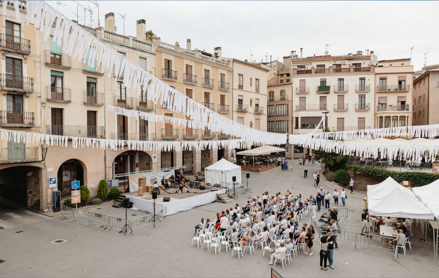 La Festa de la Sal de Cardona manté el seu caràcter popular i familiar amb activitats durant tot el cap de setmana al centre històric