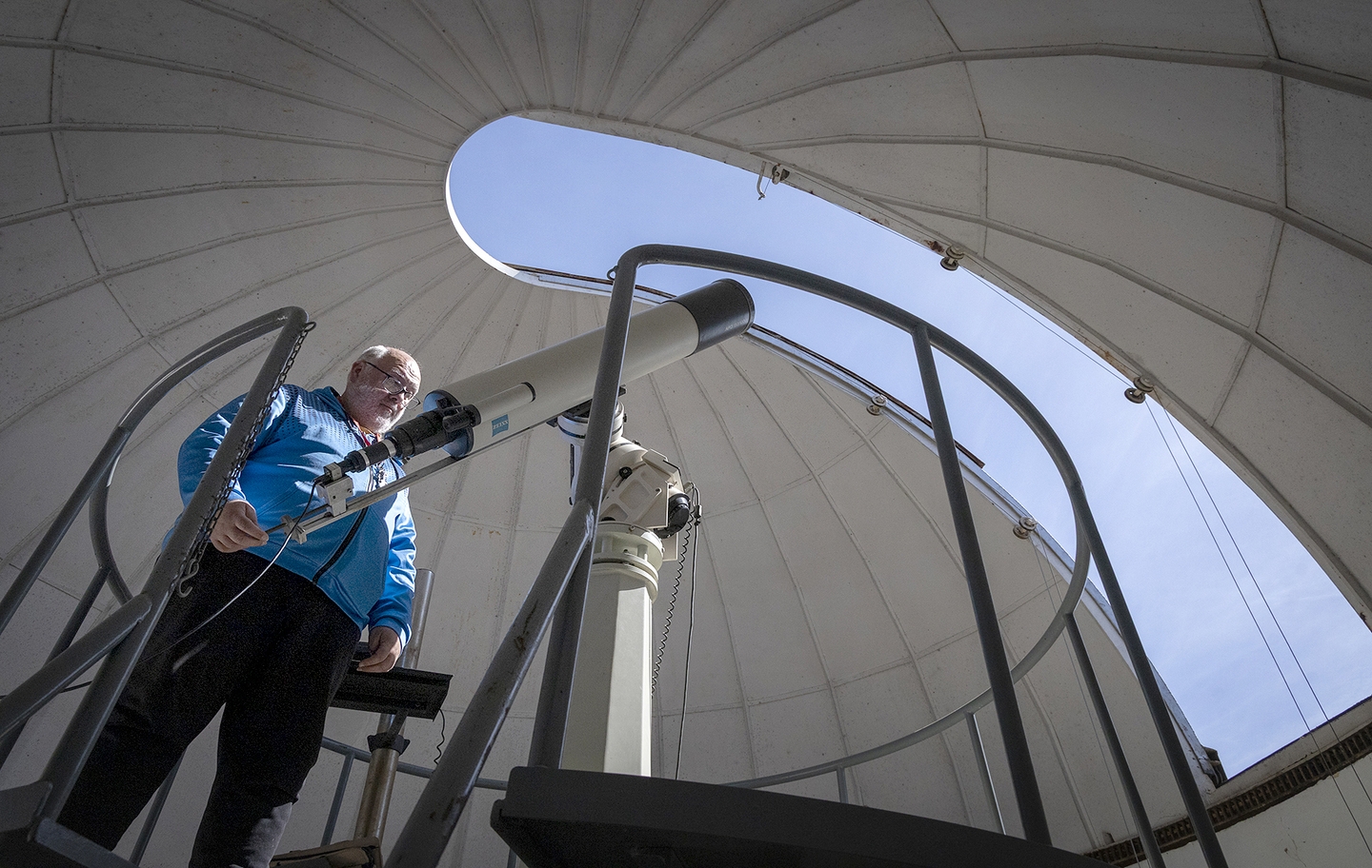 El telescopi i la cúpula del pavelló astronòmic de l’Observatori de l’Ebre.