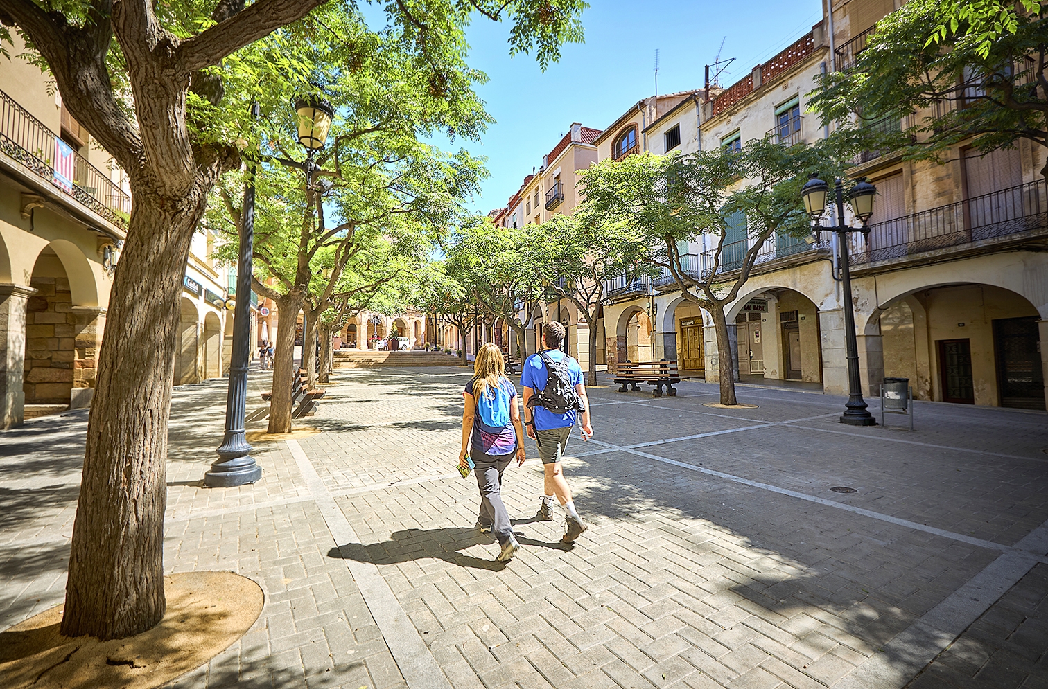 La plaça de la Quartera a Falset, que Espinàs va definir  com a “burgesament senyora”